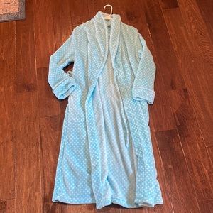 Hannah Soft Blue and White Robe